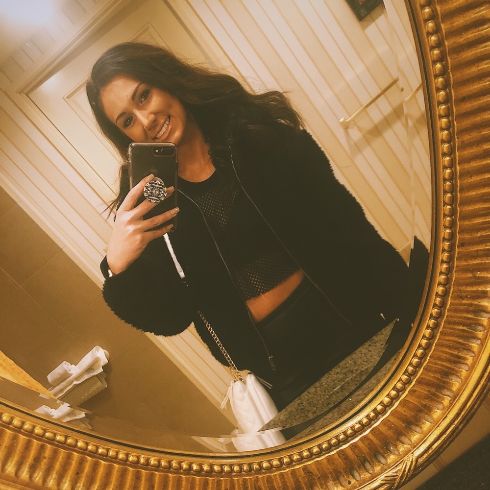 Meet your Posher, Mandy